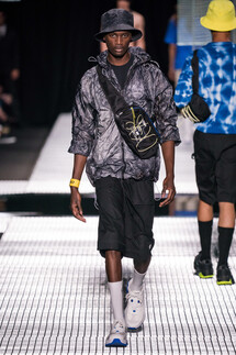 Marcelo Burlon County of Milan Spring 2020 Menswear Collection / Marcelo Burlon County of Milan весна- лето 2020 / Неделя моды: Милан