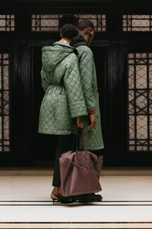 burberry-Resort-2019-06