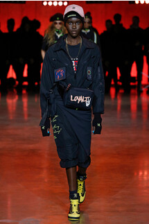 Tommy Hilfiger Spring 2020 Ready-to-Wear / Томми Хилфигер весна-лето 2020 / Неделя моды: Лондон