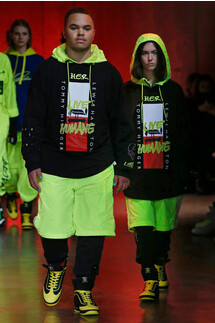 Tommy Hilfiger Spring 2020 Ready-to-Wear / Томми Хилфигер весна-лето 2020 / Неделя моды: Лондон