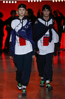 Tommy Hilfiger Spring 2020 Ready-to-Wear / Томми Хилфигер весна-лето 2020 / Неделя моды: Лондон