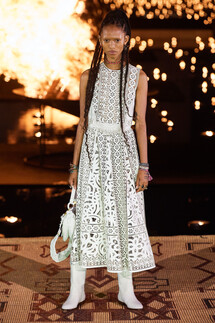 Сhristian-dior-resort-2020-fashion-show-92