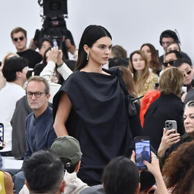 Bottega Veneta весна-лето 2027: Луиза Троттер сняла с бренда лишний вес