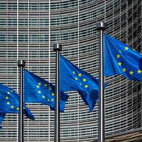 ЕС планирует ужесточить визовые правила для россиян