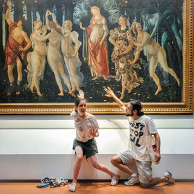 Эко-активисты приклеили свои руки к картине Сандро Боттичелли «Примавера» XV века