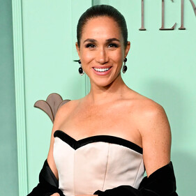 Меган Маркл выбрала образ в духе старого Голливуда для благотворительного гала-вечера