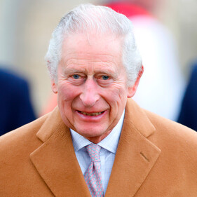 Король Карл III появился на публике в забавном модном галстуке