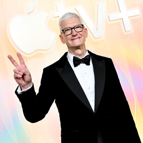 Тим Кук покидает пост CEO Apple