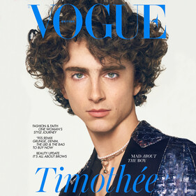 Тимоти Шаламе стал первым мужчиной, получившим сольную обложку британского Vogue за его 106-летнюю историю
