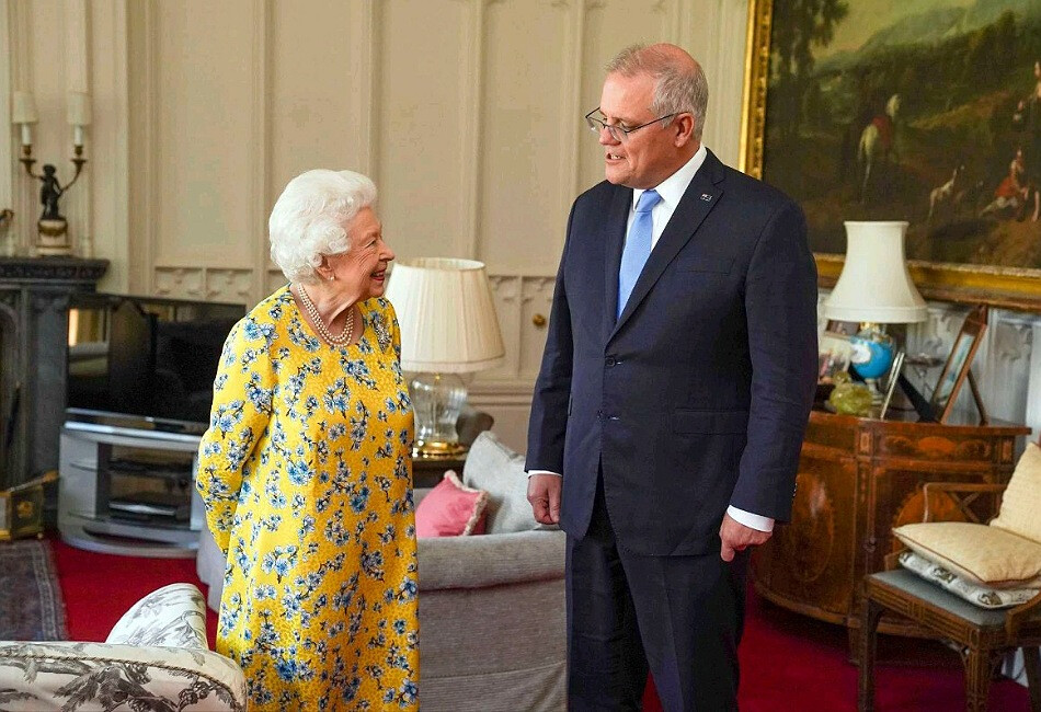 Елизавета II и&nbsp;премьер-министр Австралии Скотт Моррисон