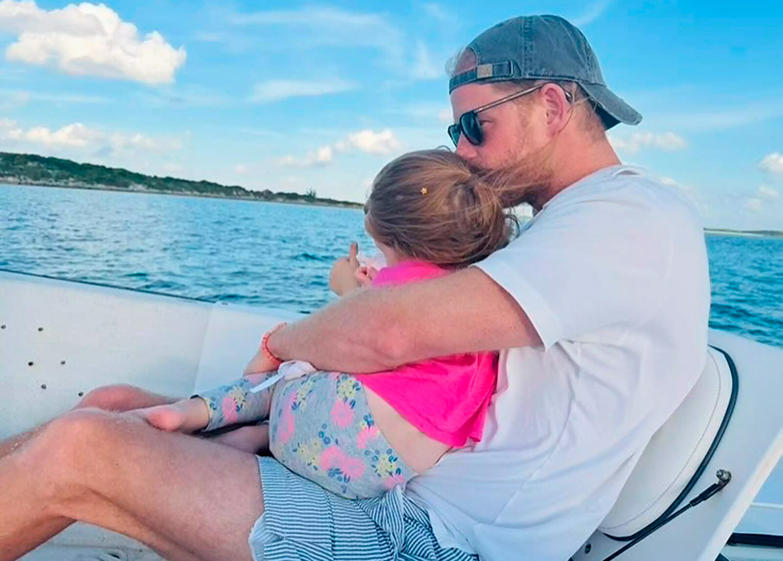 Принц Гарри с дочерью Лилибет