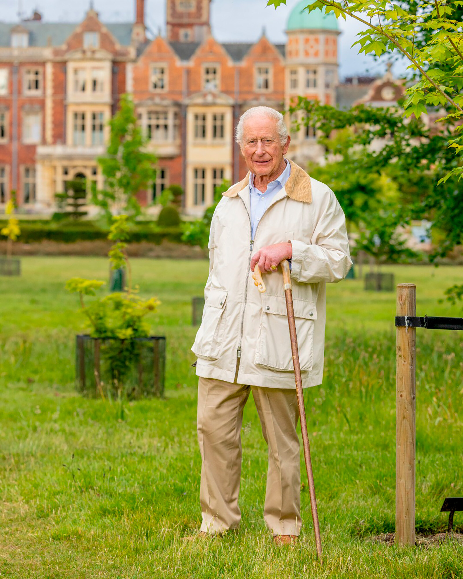 Кейт Миддлтон и принц Уильям поздравили короля Карля III с днём рождения