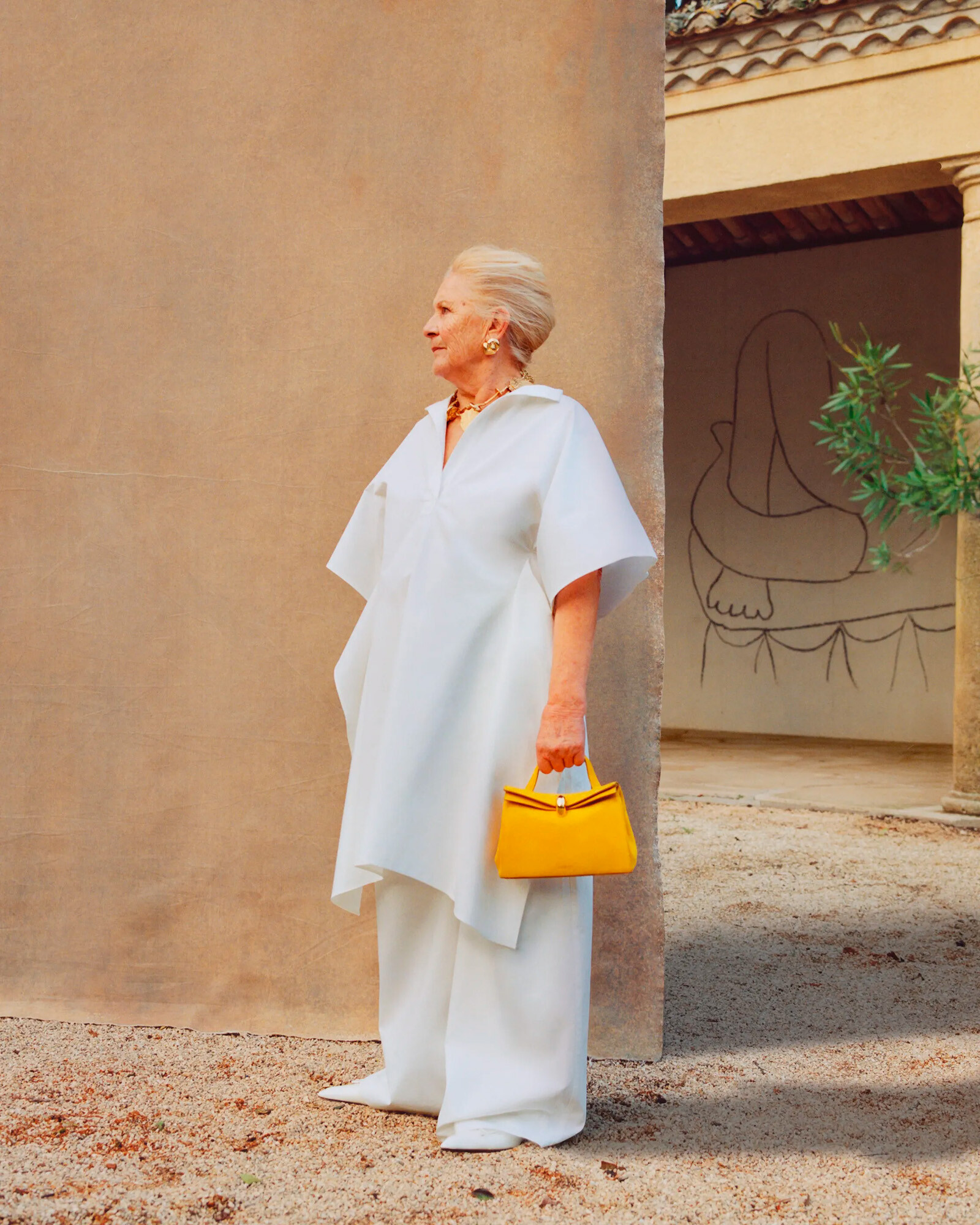 Симон Порт Жакмюс представил первого и главного амбассадора бренда