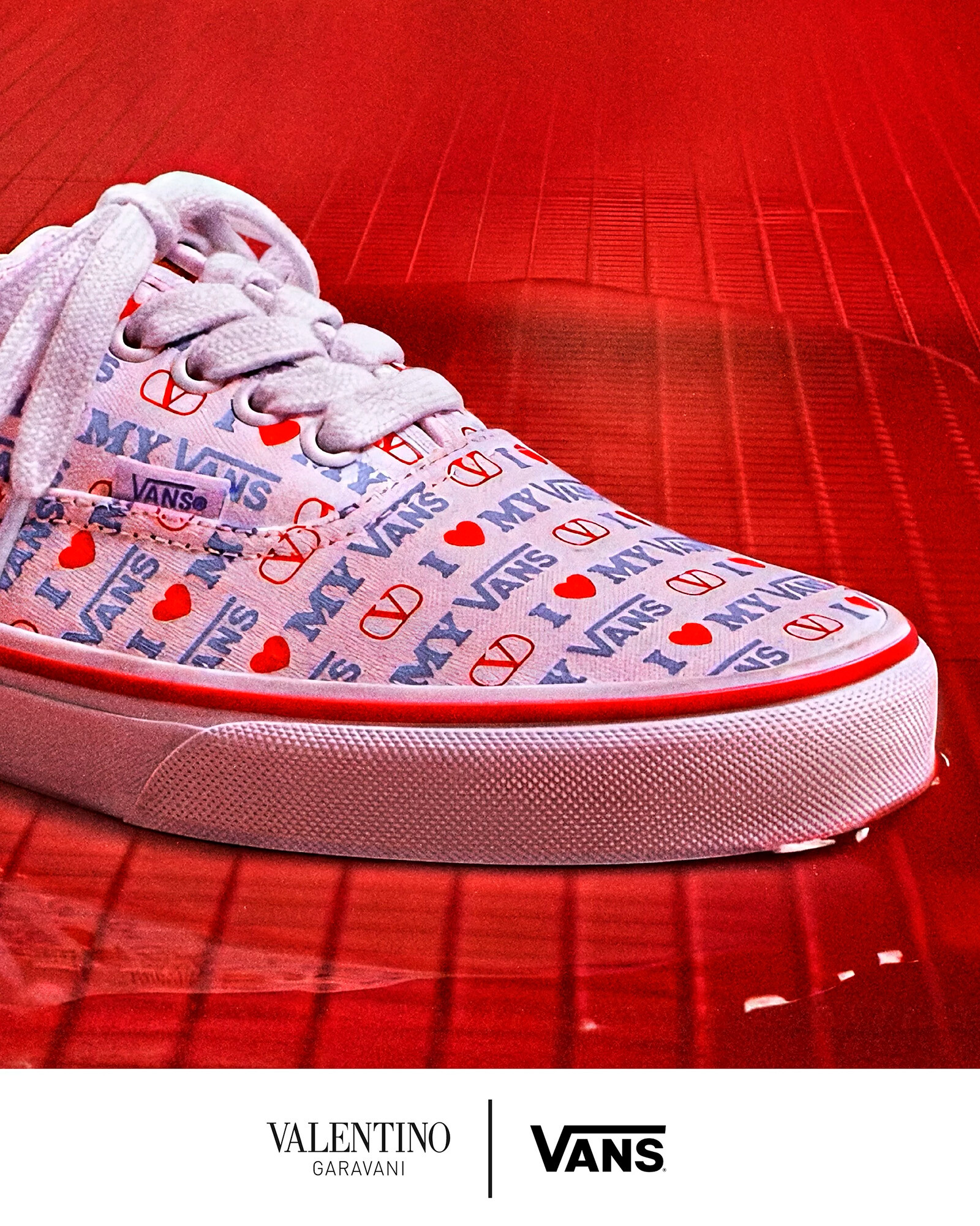 Valentino показали совместную коллекцию с Vans