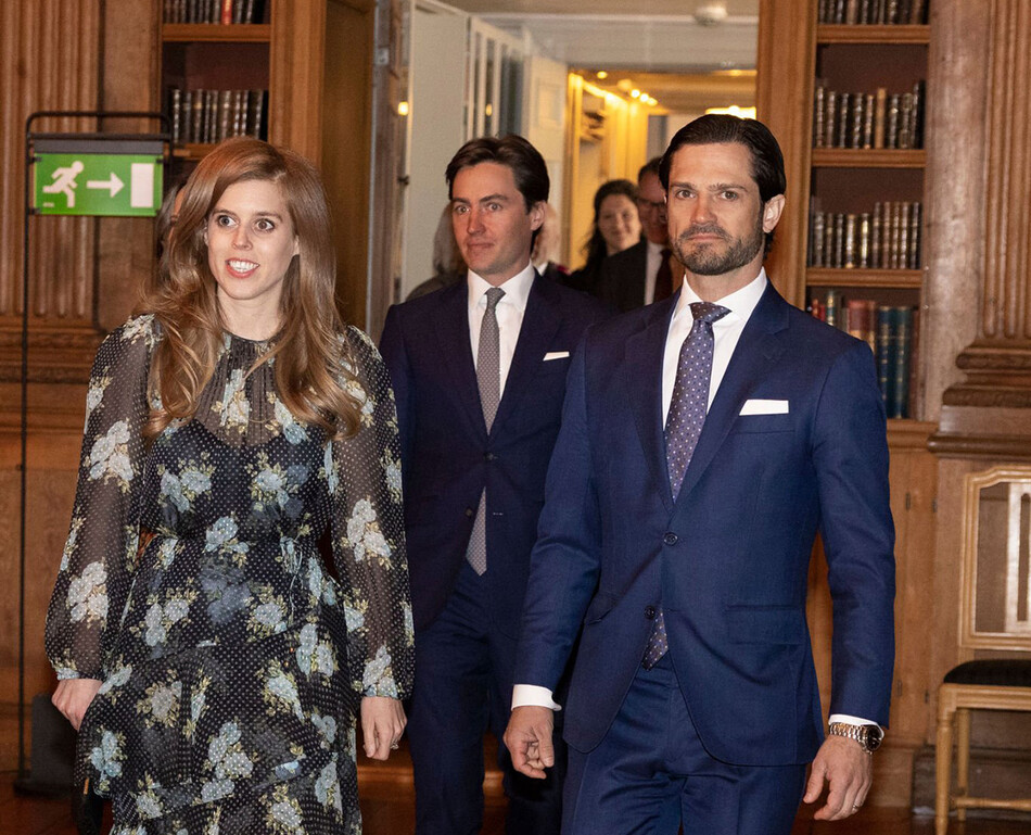 Принцесса Британии Беатрис с мужем Эдоардо Мапелли Моцци и принцем Швеции Карлом Филиппом во время визита в Швецию, 2022