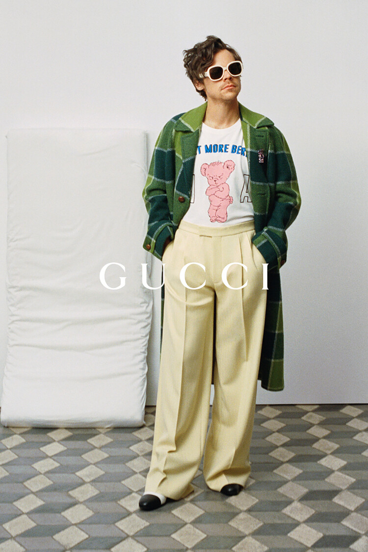Рекламная кампания коллекции Gucci HA HA HA