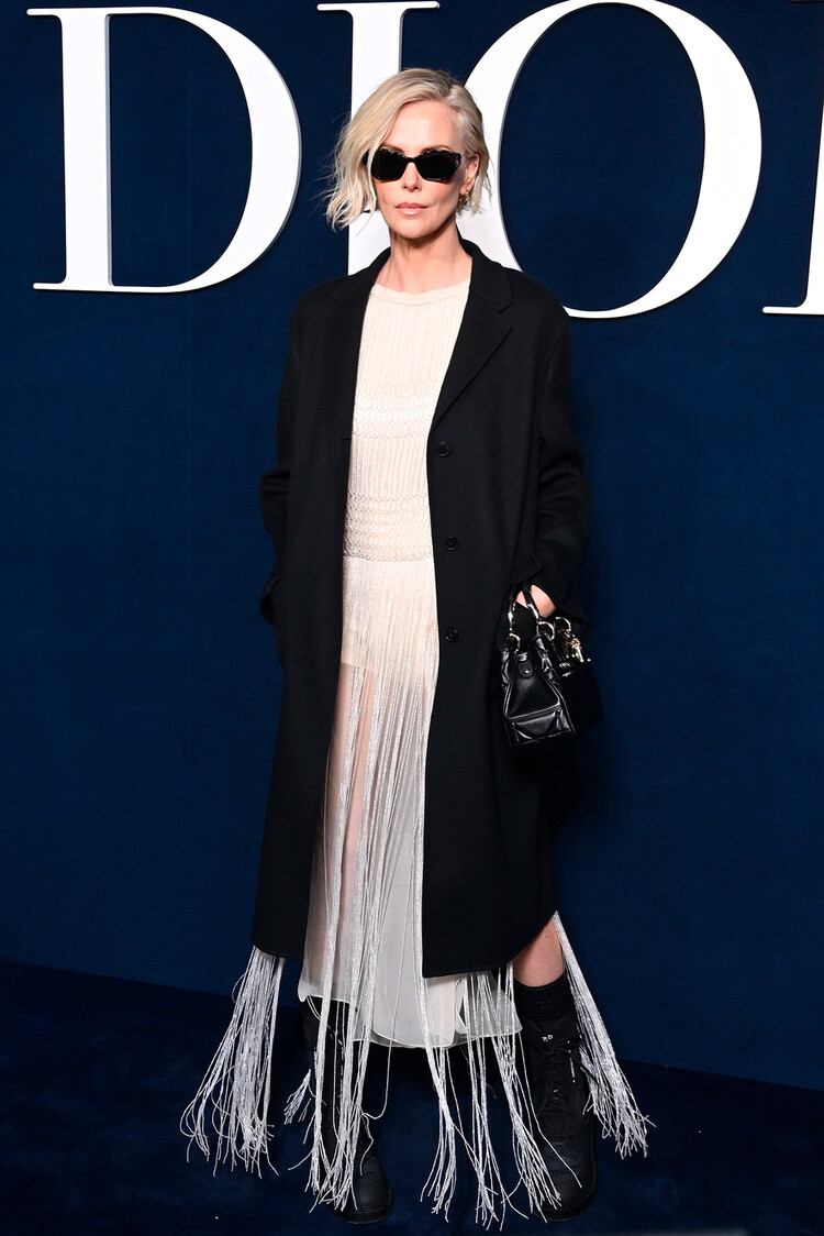 Шарлиз Терон на показе Dior