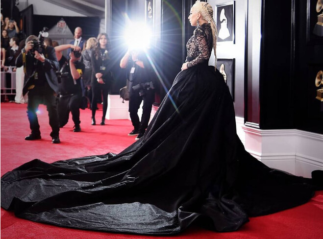 Lady-Gaga-Grammy-Awards-Red-Carpet.jpg