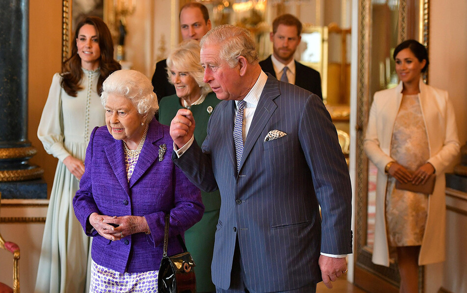 Королевская семья в Букингемском дворце 5 марта 2019 года в Лондоне, Англия