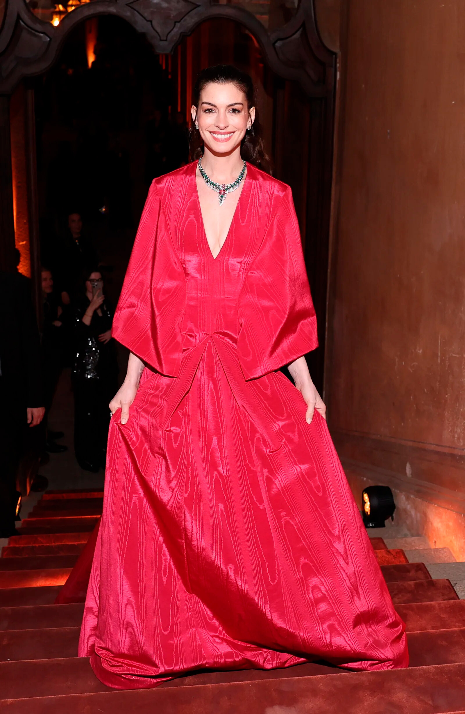 Энн Хэтэуэй на гала-вечере высокого ювелирного искусства Bulgari в Милане, 2026