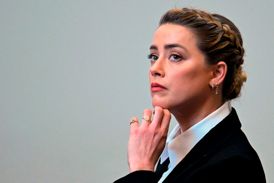 Amber-Heard-fired-her-team-of-lawyers-01-Mainstyle.jpg