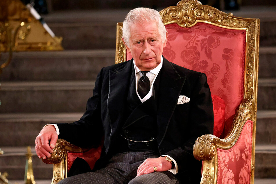 Карл III планирует громкое интервью, в котором впервые прокомментирует претензии принца Гарри