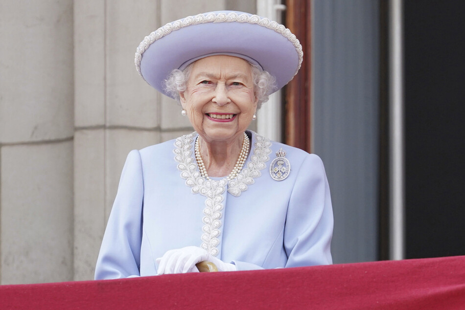 Королева Елизавета II добилась нового исторического достижения в своей карьере