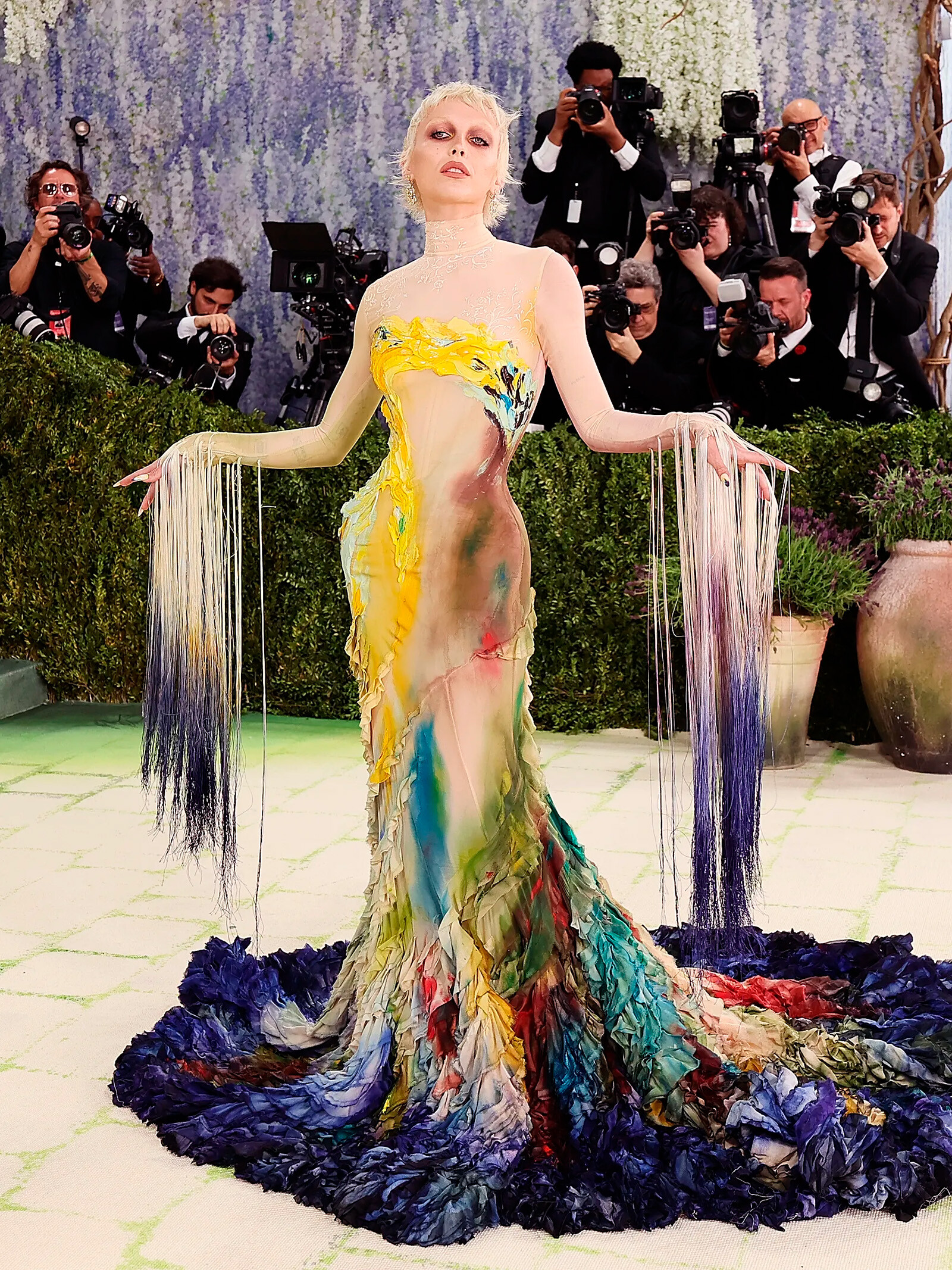 Звёздные гости и лучшие образы Met Gala 2026