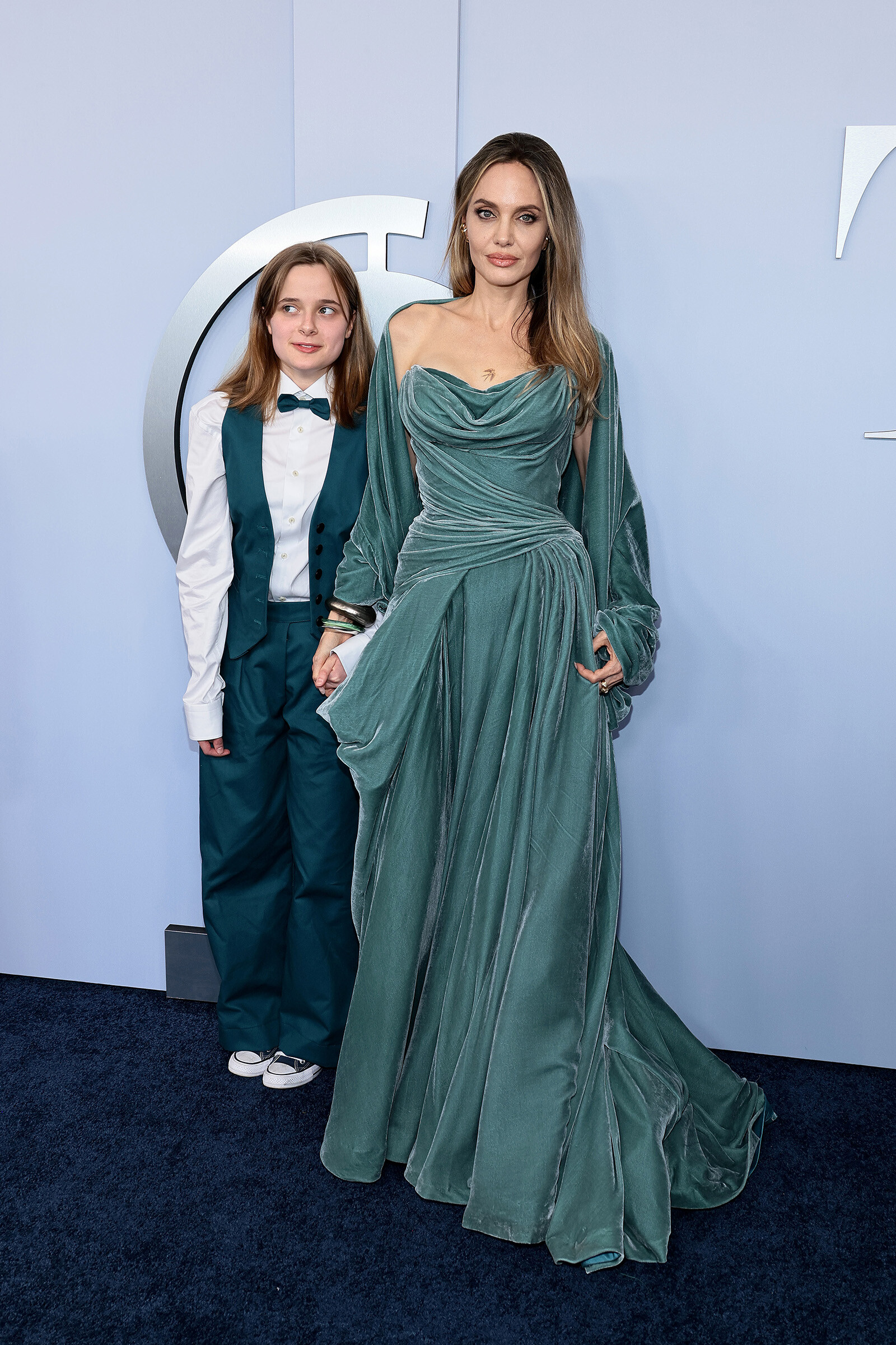Вивьен и Анджелина Джоли на&nbsp;Tony Awards 2024