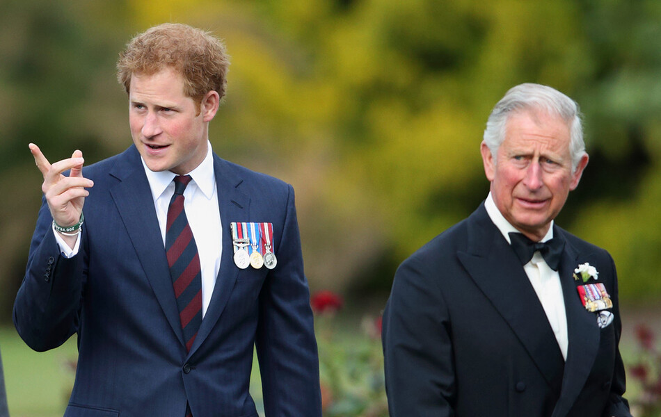 Почему принц Чарльз больше не хочет видеть своего сына Гарри