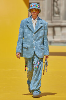 Louis Vuitton Menswear весна-лето 2023