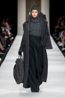 Max Mara осень-зима 2022/2023