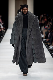 Max Mara осень-зима 2022/2023