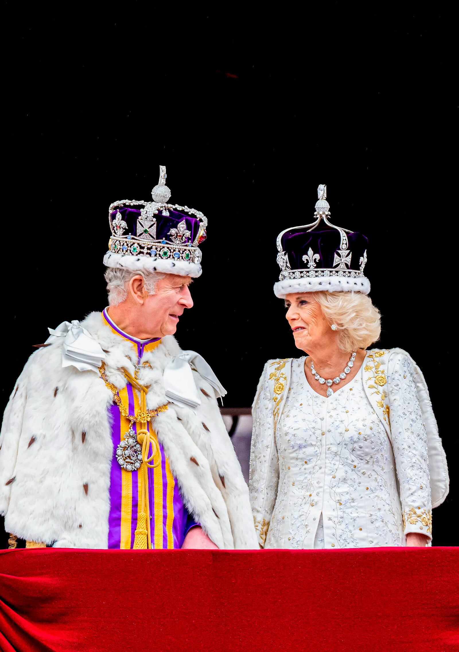 Карл III будет повторно коронован в Шотландии