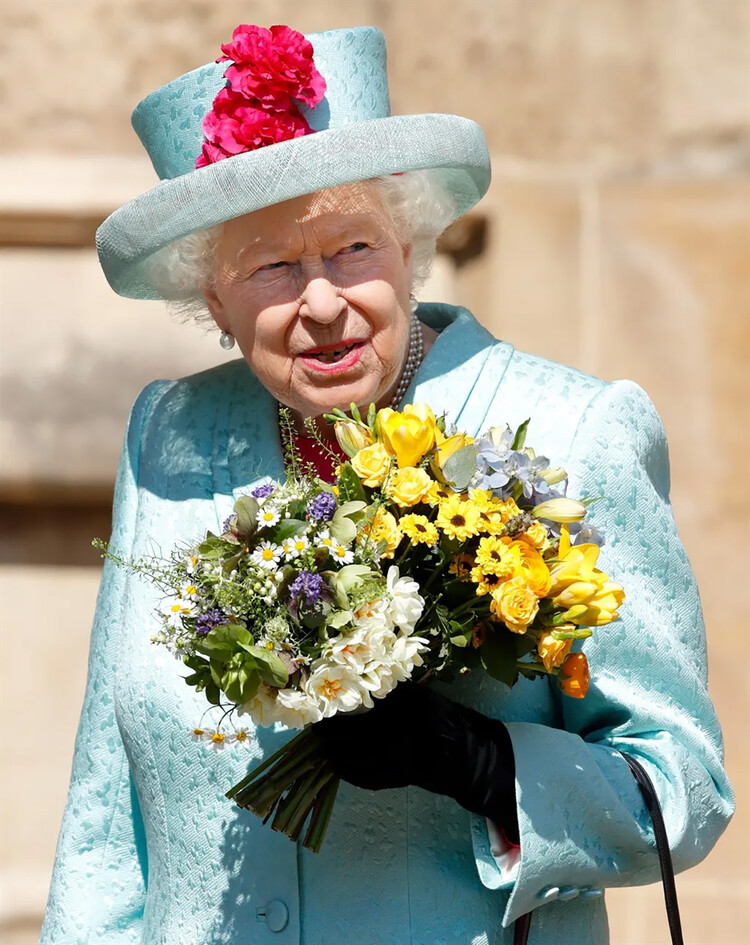 Елизавета II отказалась принимать участие в Пасхальной службе, её заменят принц Чарльз и Камилла Паркер-Боулз