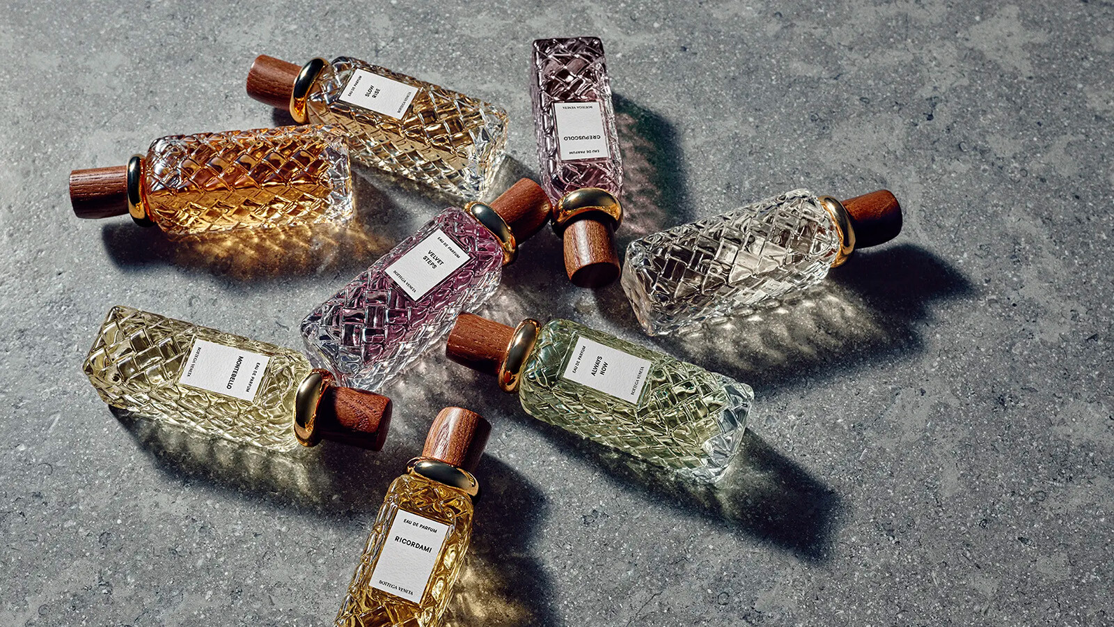 Bottega Veneta представили парфюмерную коллекцию Alta