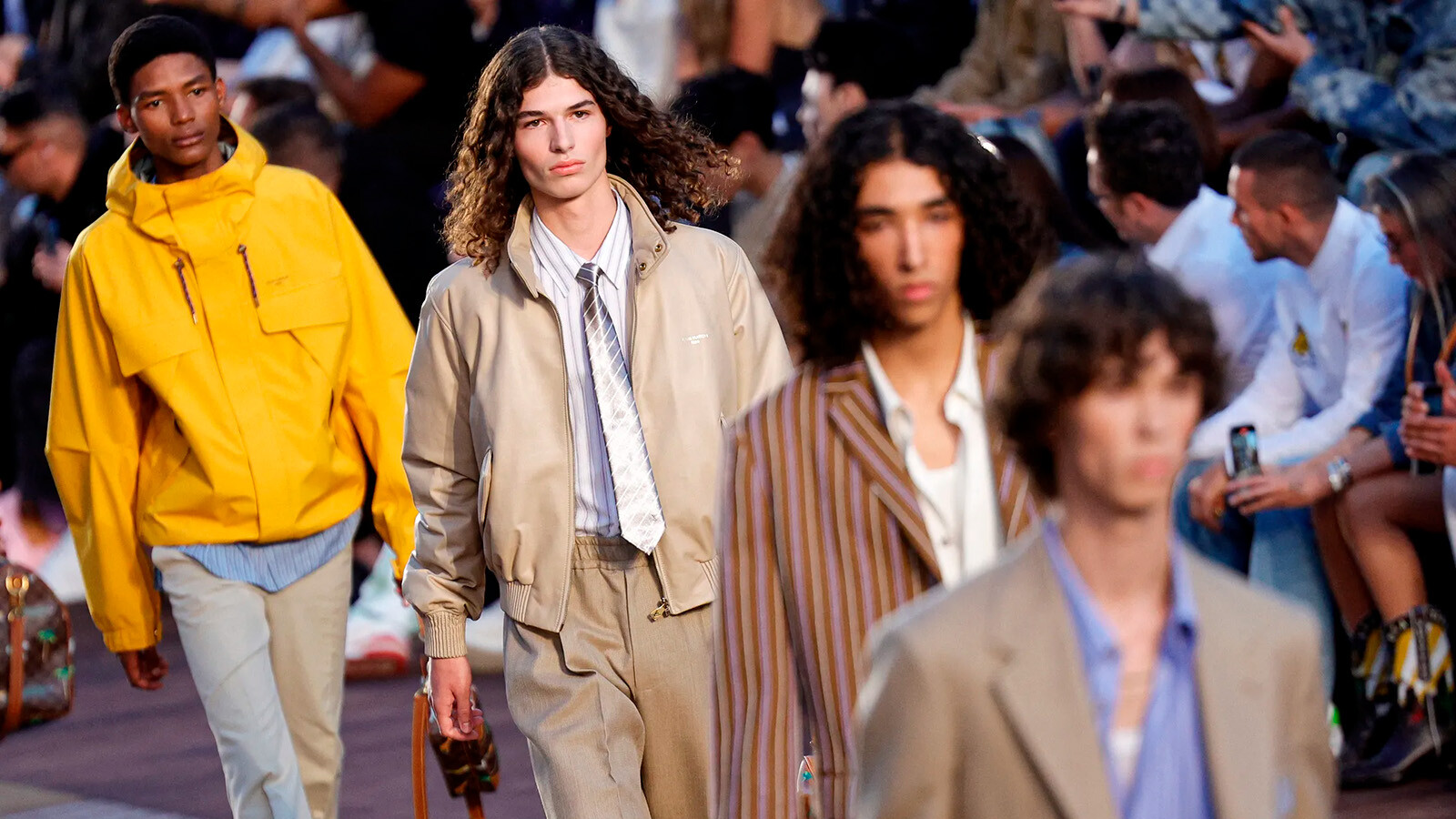 Louis-Vuitton-menswear-spring-2026-001-Mainstyle.jpg