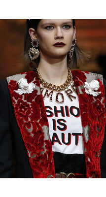 Details Dolce and Gabbana Fall 2018 Ready-to-Wear , Детали Дольче и Габбана осень зима 2018 , Fashion show , неделя моды в Милане , MFW , Mainstyles