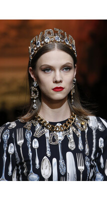 Details Dolce and Gabbana Fall 2018 Ready-to-Wear , Детали Дольче и Габбана осень зима 2018 , Fashion show , неделя моды в Милане , MFW , Mainstyles