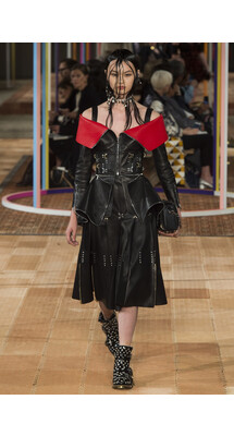 Alexander McQueen SPRING/SUMMER 2018 READY-TO-WEAR Alexander McQueen весна-лето 2018