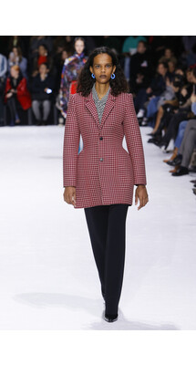 Balenciaga Fall 2018 Ready-to-Wear , Баленсиага осень зима 2018 , Fashion show , неделя моды в Париже , PFW , Mainstyles