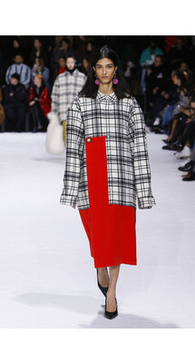 Balenciaga Fall 2018 Ready-to-Wear , Баленсиага осень зима 2018 , Fashion show , неделя моды в Париже , PFW , Mainstyles