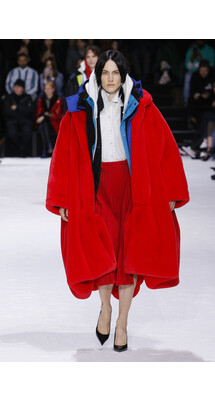 Balenciaga Fall 2018 Ready-to-Wear , Баленсиага осень зима 2018 , Fashion show , неделя моды в Париже , PFW , Mainstyles