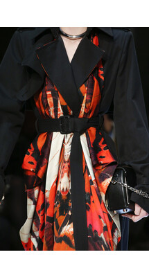 Details Alexander McQueen Fall 2018 Ready-to-Wear , Александр Маккуин осень зима 2018 , Fashion show , неделя моды в Париже , FW , PFW , Mainstyles