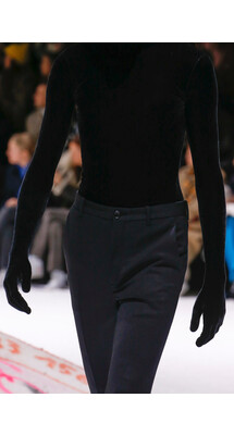 Details Balenciaga Fall 2018 Ready-to-Wear , Детали коллекции Баленсиага осень зима 2018 , Fashion show , неделя моды в Париже , PFW , Paris Fashion Week , Mainstyles