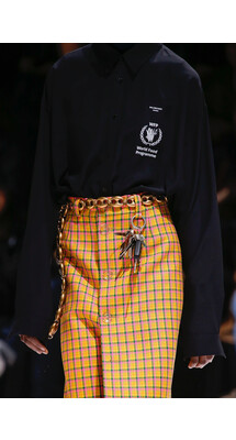 Details Balenciaga Fall 2018 Ready-to-Wear , Детали коллекции Баленсиага осень зима 2018 , Fashion show , неделя моды в Париже , PFW , Paris Fashion Week , Mainstyles