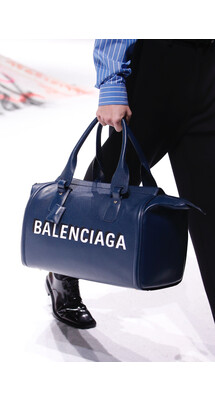 Details Balenciaga Fall 2018 Ready-to-Wear , Детали коллекции Баленсиага осень зима 2018 , Fashion show , неделя моды в Париже , PFW , Paris Fashion Week , Mainstyles