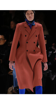 Details Balenciaga Fall 2018 Ready-to-Wear , Детали коллекции Баленсиага осень зима 2018 , Fashion show , неделя моды в Париже , PFW , Paris Fashion Week , Mainstyles