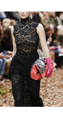 Details Chanel Fall 2018 Ready-to-Wear , Шанель осень зима 2018 , Fashion show , неделя моды в Париже , FW , PFW , Mainstyles