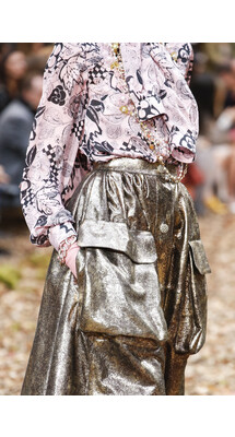 Details Chanel Fall 2018 Ready-to-Wear , Шанель осень зима 2018 , Fashion show , неделя моды в Париже , FW , PFW , Mainstyles